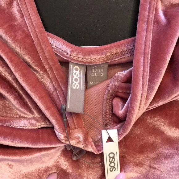 ASOS DESIGN cami body with cup detail in velvet - Picture 4 of 8